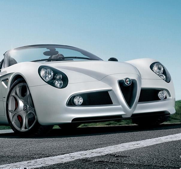 Alfa Romeo 8C